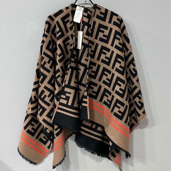 Fendi Oversized Reversible Cape - Picture 1 of 7